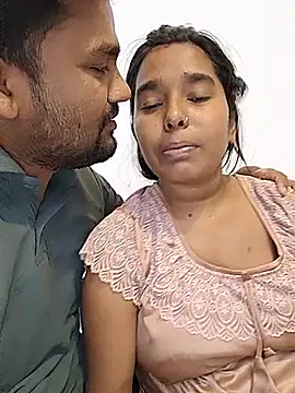 XXX chat uživo modela BabuCouple