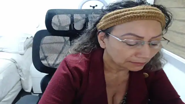 jesy_hot Chat XXX live