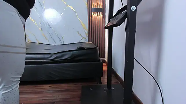 XXX chat uživo modela Alinna_addams_
