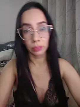 Chat XXX ao vivo de YaraDuartee