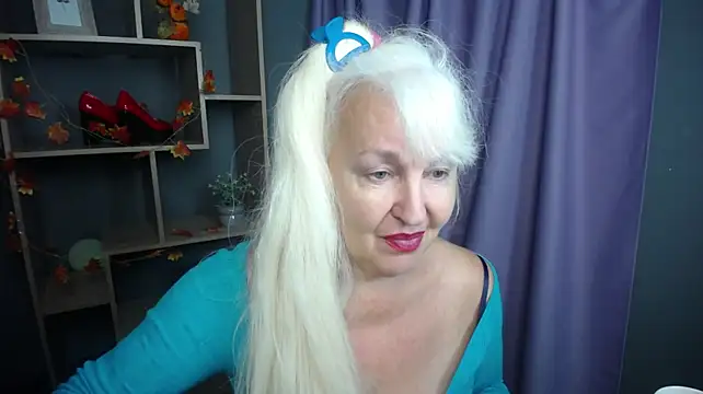 XXX chat uživo modela BlondyLeeBest