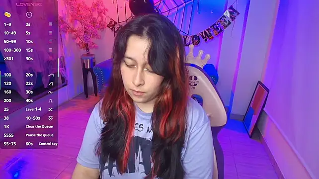 XXX chat uživo modela Tarly_matches
