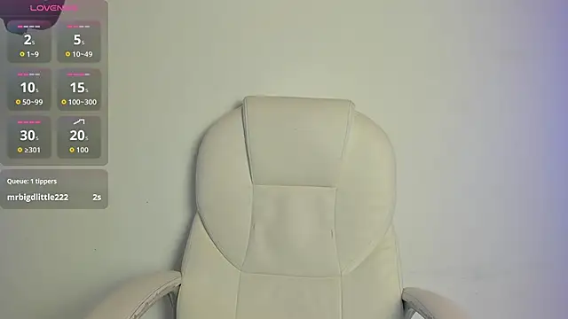 XXX chat uživo modela valentiinaboobs