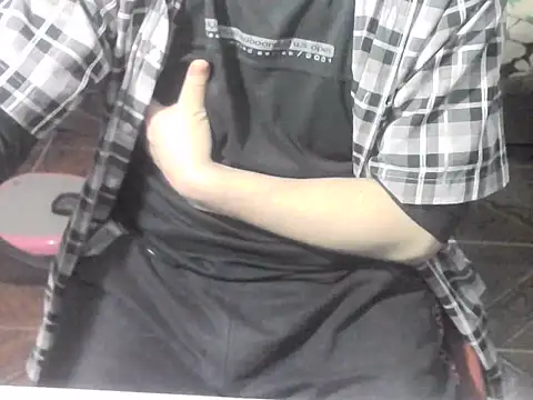 XXX chat uživo modela OreCam
