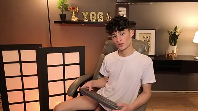 Онлайн чат XXX Patrick_Howland_