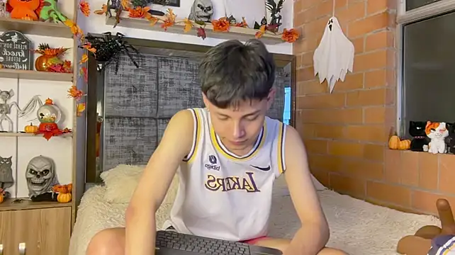 XXX chat uživo modela Andy_Belier23