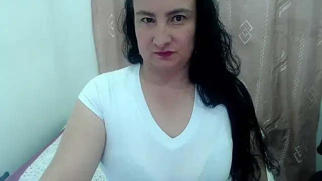 Ashyle Chat XXX live