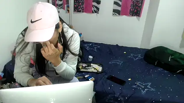 Doll_sary live XXX chat
