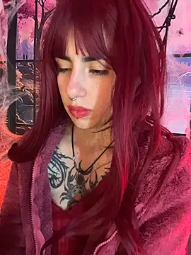 Lilith_X_Lucifer élő XXX-chatje