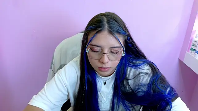 XXX chat uživo modela Kyomi_Hunt