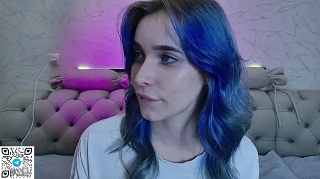 XXX chat uživo modela Your-Night-Fury