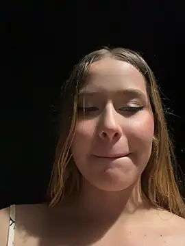 XXX chat uživo modela Ema-Vega
