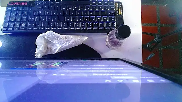 Karyblush25's Live XXX Chat