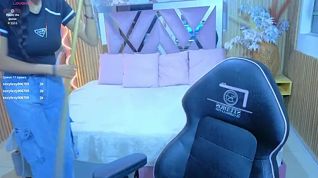 XXX chat uživo modela AUROORA_TAY