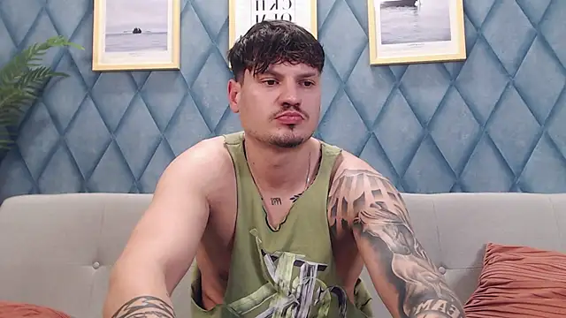 marioalessio's Live XXX Chat