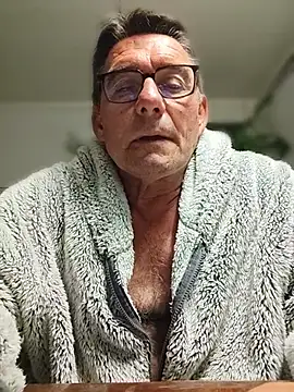 Chat XXX en directo de Phil_Dargent