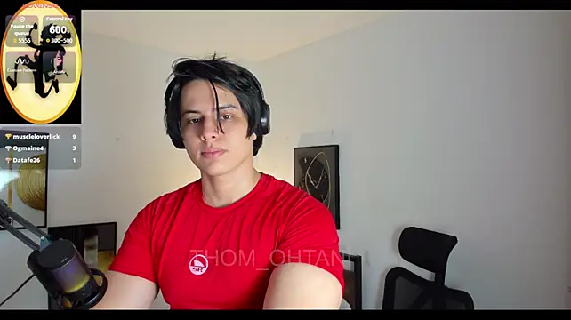 Thom_Ohtani Chat XXX in diretta