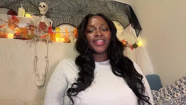 SpoiledEboni's Live XXX Chat