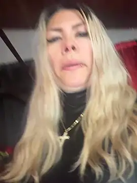 XXX chat uživo modela MistressAndre