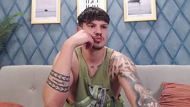Chat XXX ao vivo de marioalessio