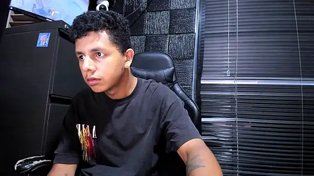 g_lincoln Chat XXX live
