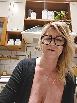 XXX chat uživo modela susylux