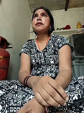 XXX chat uživo modela Mahi_hote
