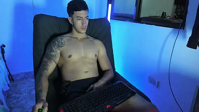 Axel_hendrick Chat XXX live