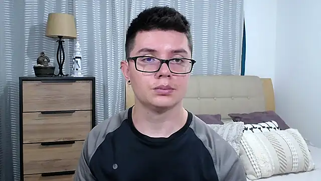 BlackFoXXX69 Live XXX-Chat