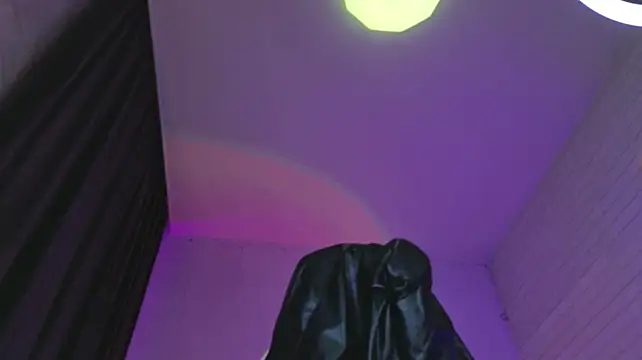 pepper_cat_ Adlı Modelin Canlı XXX Sohbeti