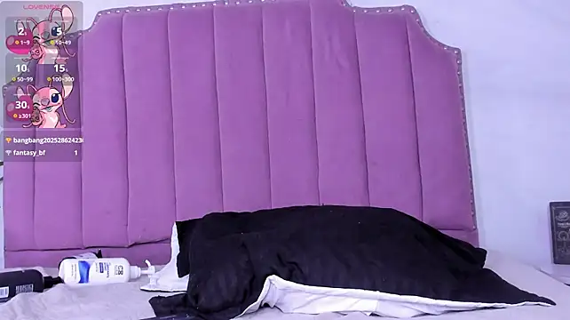 Roxy_Medina Adlı Modelin Canlı XXX Sohbeti