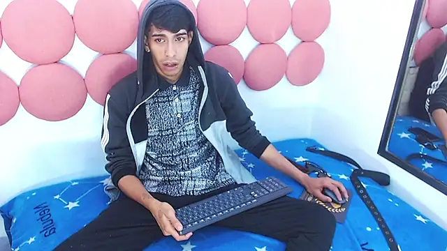 Drake_Jack Live XXX Chat