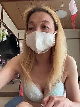 ku93のライブXXXチャット