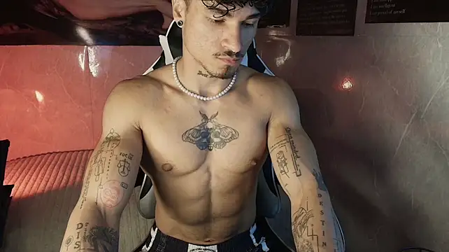 Živý XXX chat Thomas_Fit1