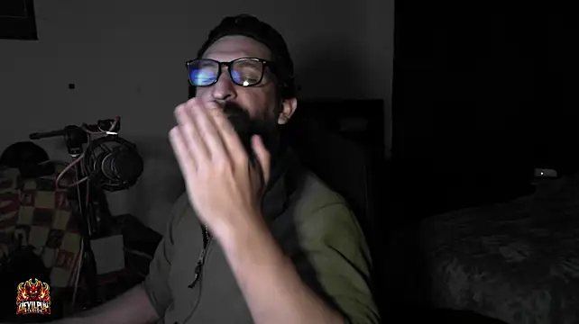 Show Webcam de DevilPup75_