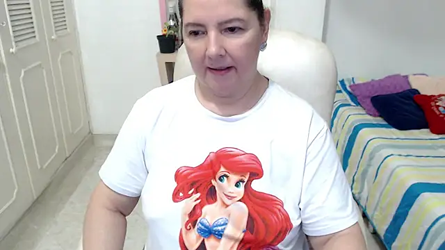 XXX chat uživo modela leonela_69