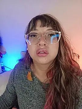 Piafisher_2's Live XXX Chat