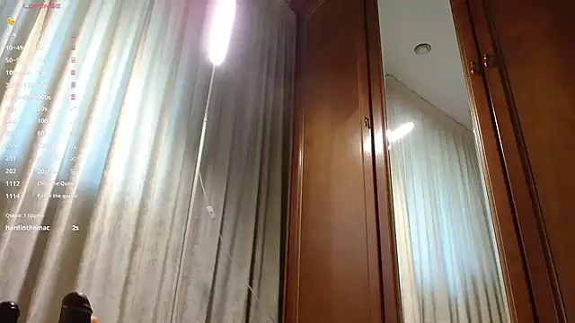 Crazy1One Live XXX-chat
