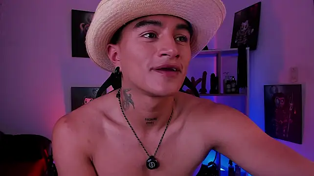 LiamDeeps Live XXX Chat