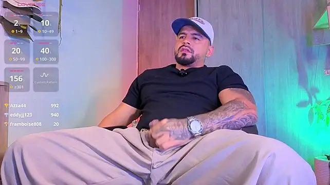 riky_11n Live XXX chat