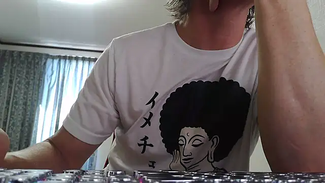 Chat +18 de Mikemustang ao vivo