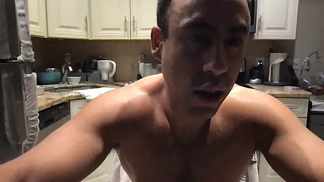 BigGuyMuscle live XXX chat