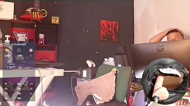 XXX chat uživo modela kyobiker