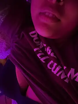 miacanela_xo's Live XXX Chat