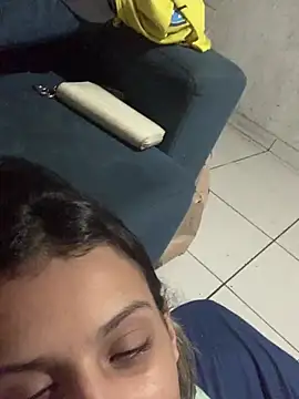 XXX chat uživo modela Loirinha_Safadinha69