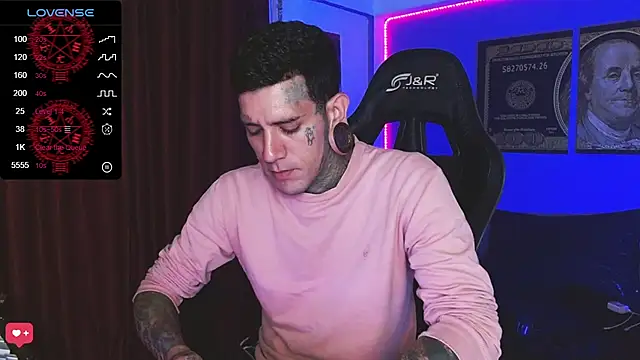 jhonny__ackerman Adlı Modelin Canlı XXX Sohbeti