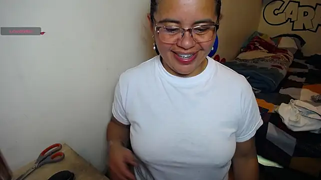 XXX chat uživo modela Miss__kendra_