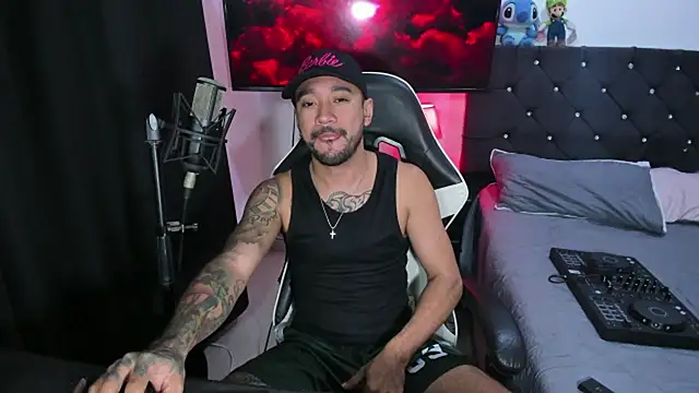 Chat XXX en directo de dereck_karter