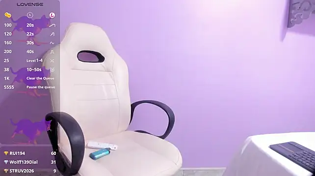 XXX chat uživo modela Elioth_18