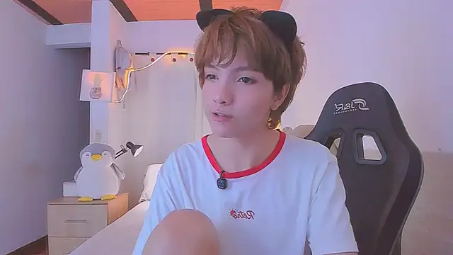 XXX chat uživo modela Sweet_Allan
